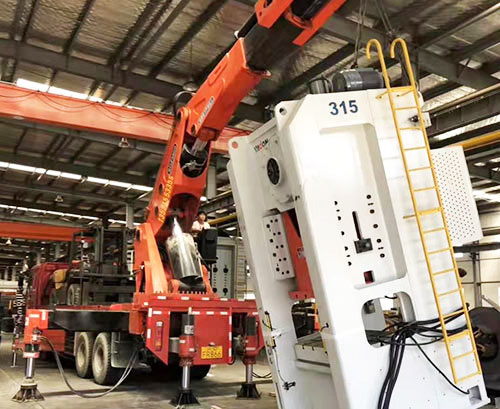 隆广镇附近随车吊出租，轻松解决运输难题